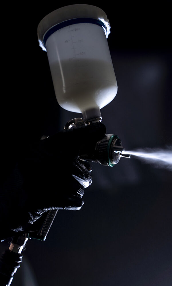 Elektrostatik Boya Sonrası Metal Parça | Pürüzsüz Yüzey Kalitesi - Ankara Elektrostatik Toz Boya | Dayanıklı ve Estetik Kaplama Çözümleri Elektrostatik toz boya ile kaplanmış metal parça, parlak ve pürüzsüz yüzeyle